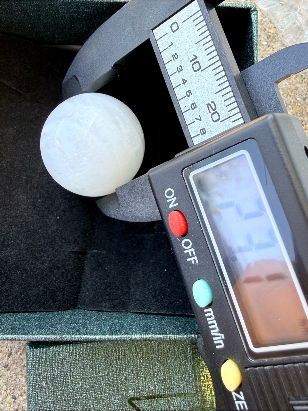 Authentic Moonstone Sphere - Picture 2 of 3